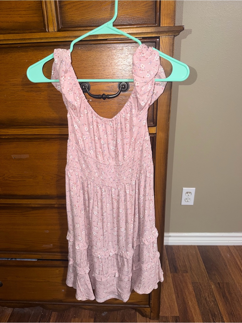 Hollister Pink Floral Ruffle Midi Dress - Picture 2 of 2